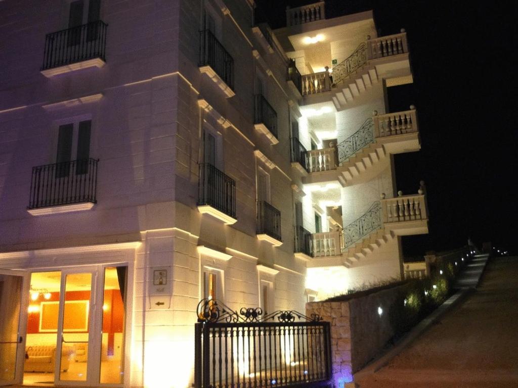 Hotel Madonna Delle Grazie Ceglie Messapica Zewnętrze zdjęcie