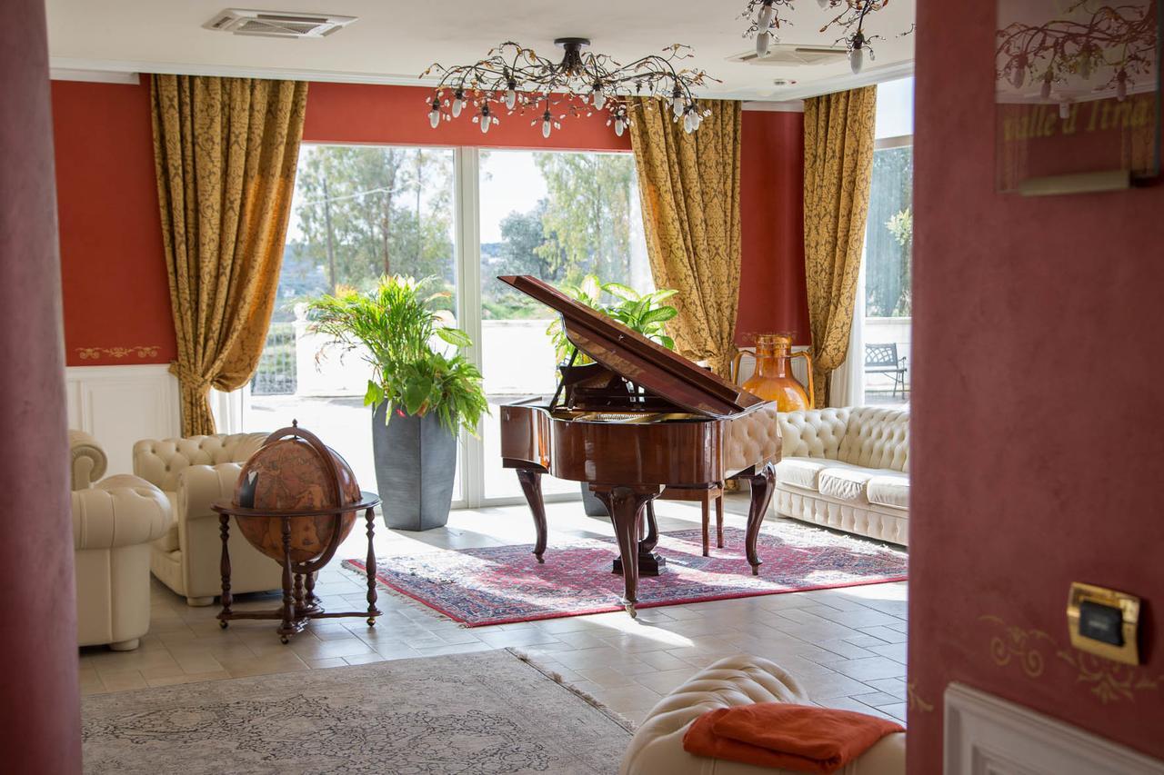Hotel Madonna Delle Grazie Ceglie Messapica Zewnętrze zdjęcie