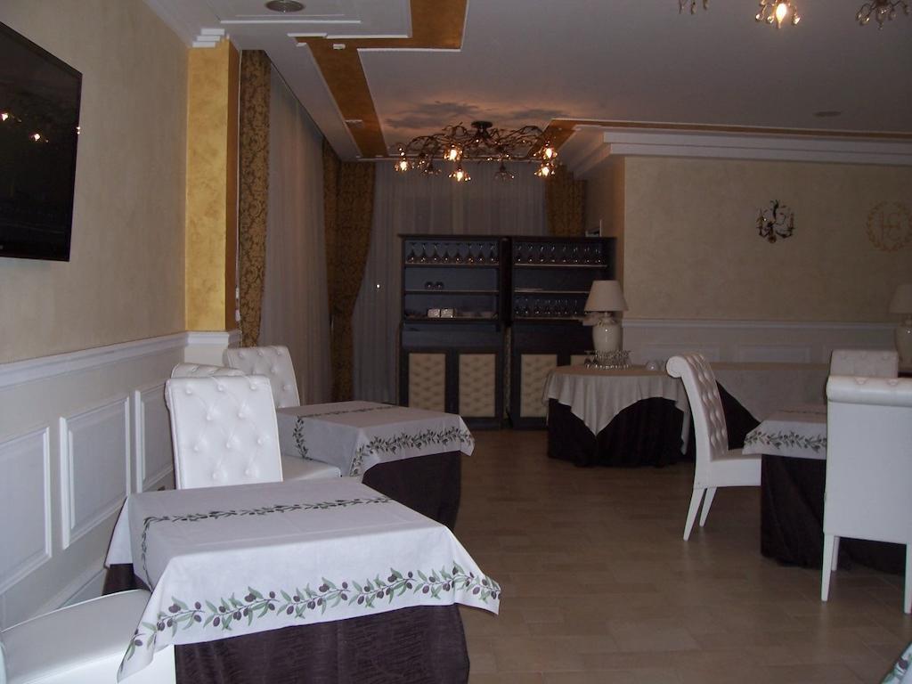 Hotel Madonna Delle Grazie Ceglie Messapica Zewnętrze zdjęcie