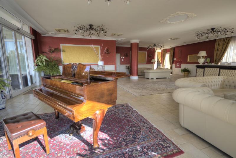 Hotel Madonna Delle Grazie Ceglie Messapica Zewnętrze zdjęcie